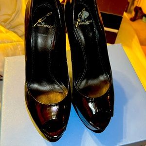 61/2 Brian Atwood black patent Brian Atwood BF Bambola Open Toe Pumps